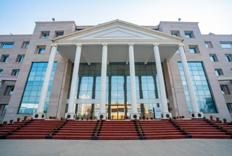 K R Mangalam University, School of Basic & Applied Sciences Campus photo 3